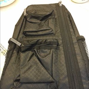 Thirtyone black sling back bag  retail $45